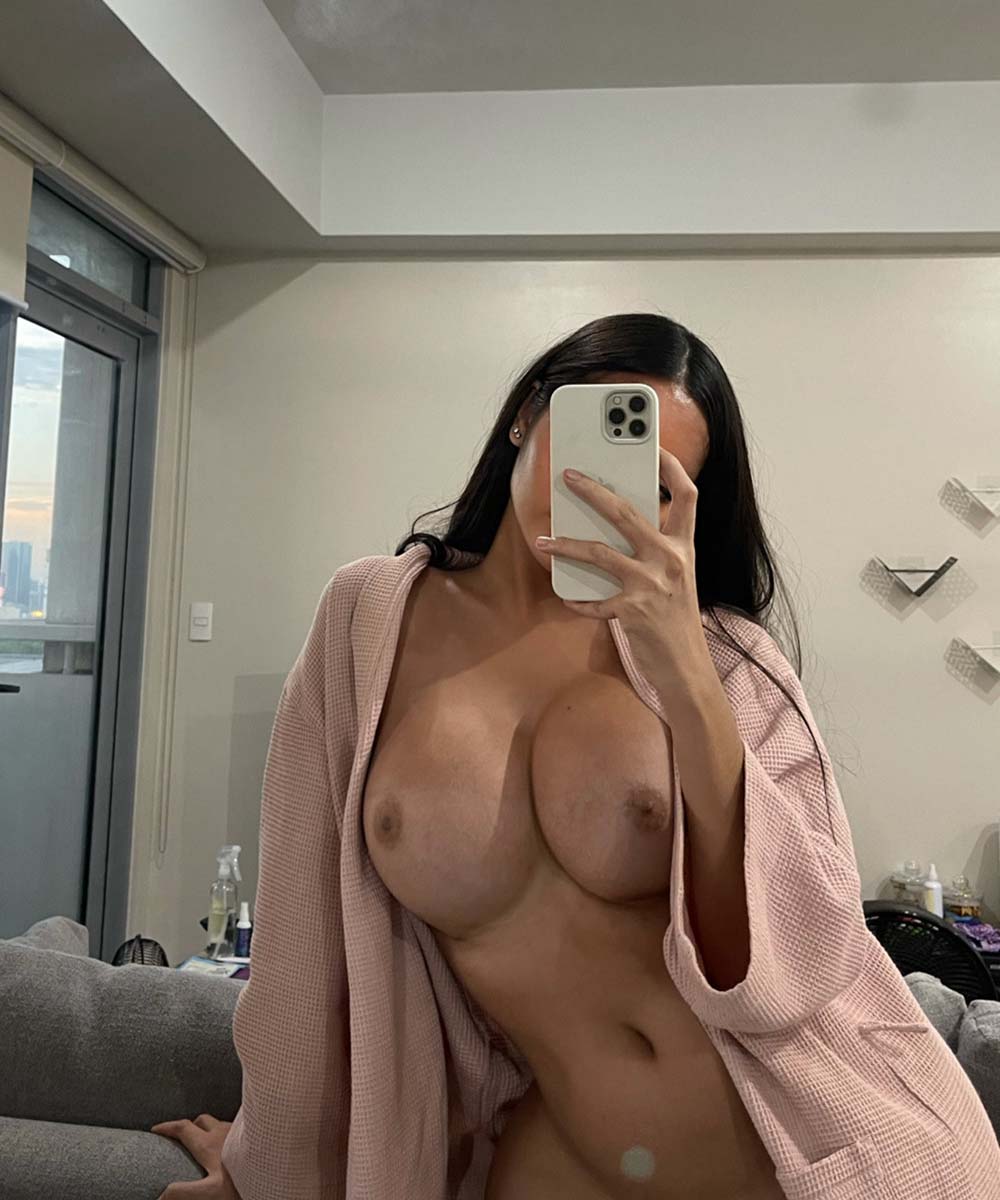 Angela Castellanos naked in Fuqin