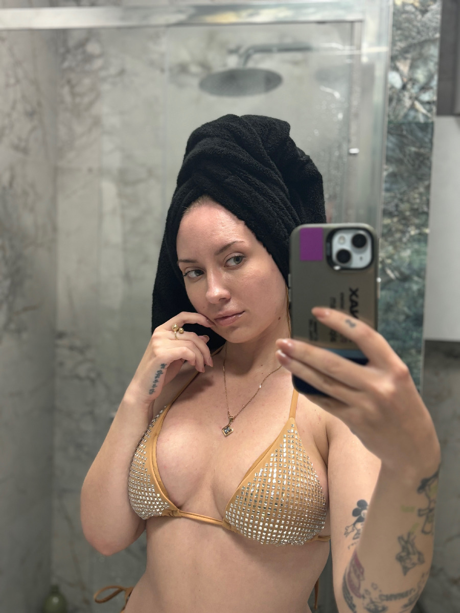 Nude girl KateV in Fuqin